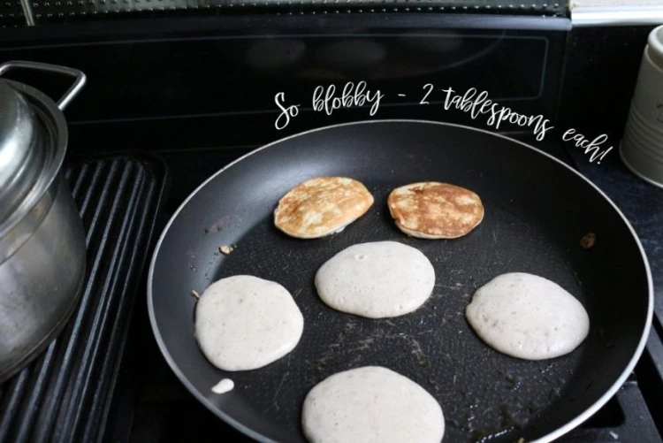 Delicious 2-Ingredient Banana Breakfast Pancakes Recipe!