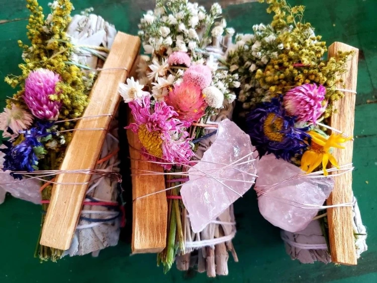 Rose Quartz Fresh Flower White Sage With Palo Santo With Image 1